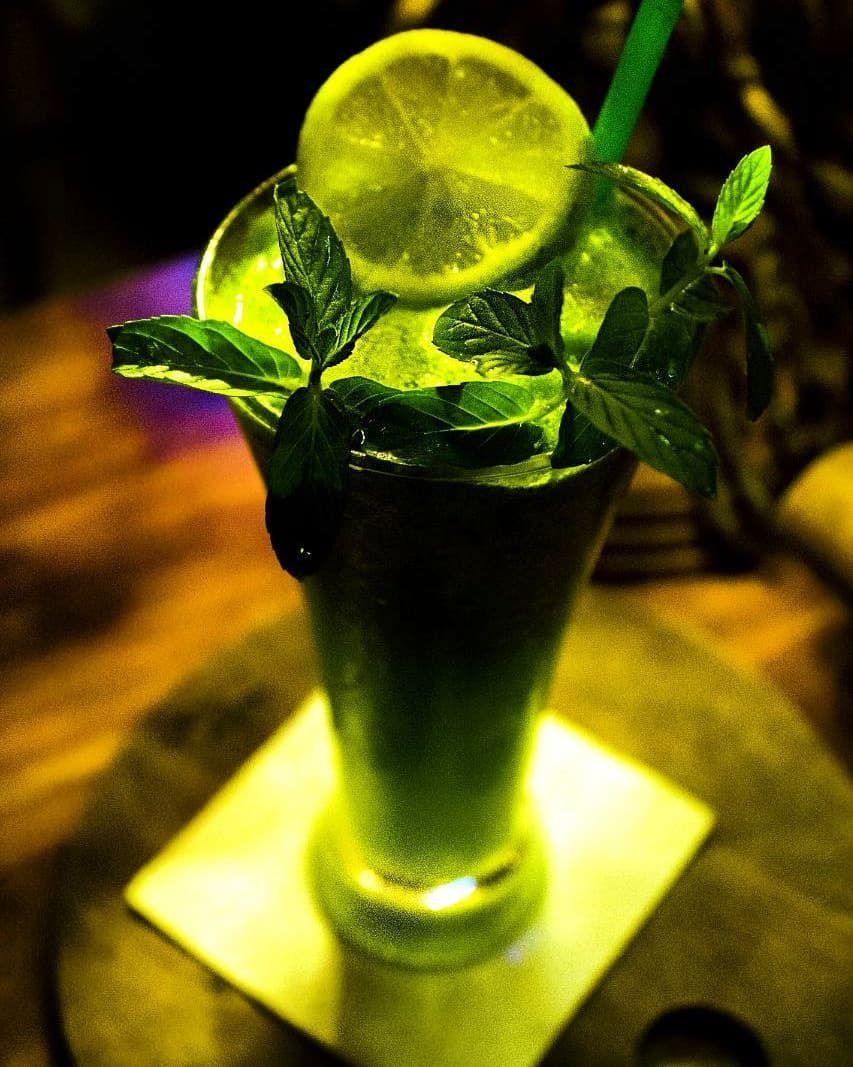 کافه چوبی
