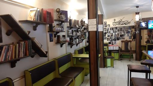کافه کتاب قهوه چی