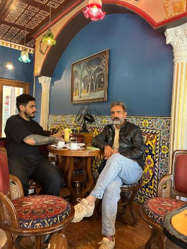 کافه گویا
