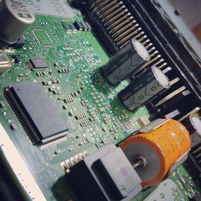کامپیوتر خودرو حامد ecu