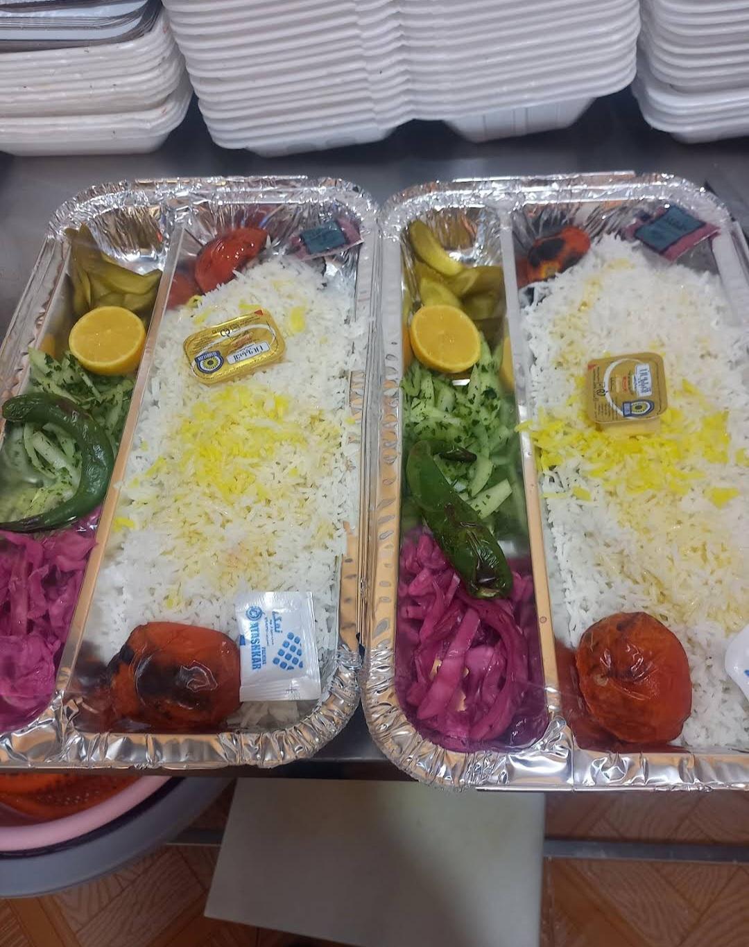 کباب ذغالی نان تنوری مادر