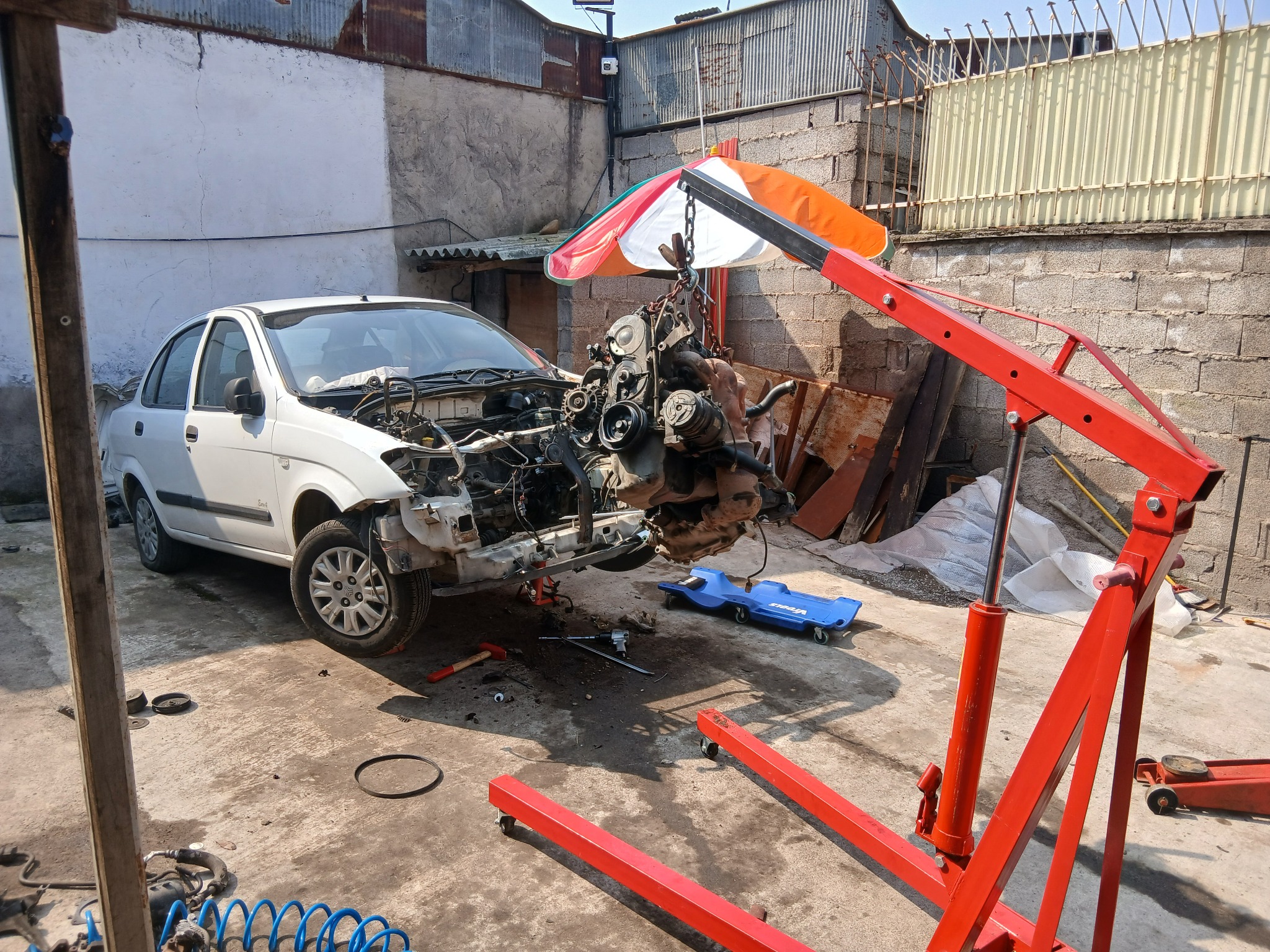 کلینک خودرویی علیزاده