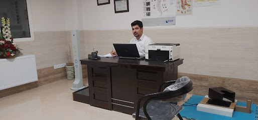 کلینیک ارتوپدی فنی پویا طب دکتر احسان سجادی فرد