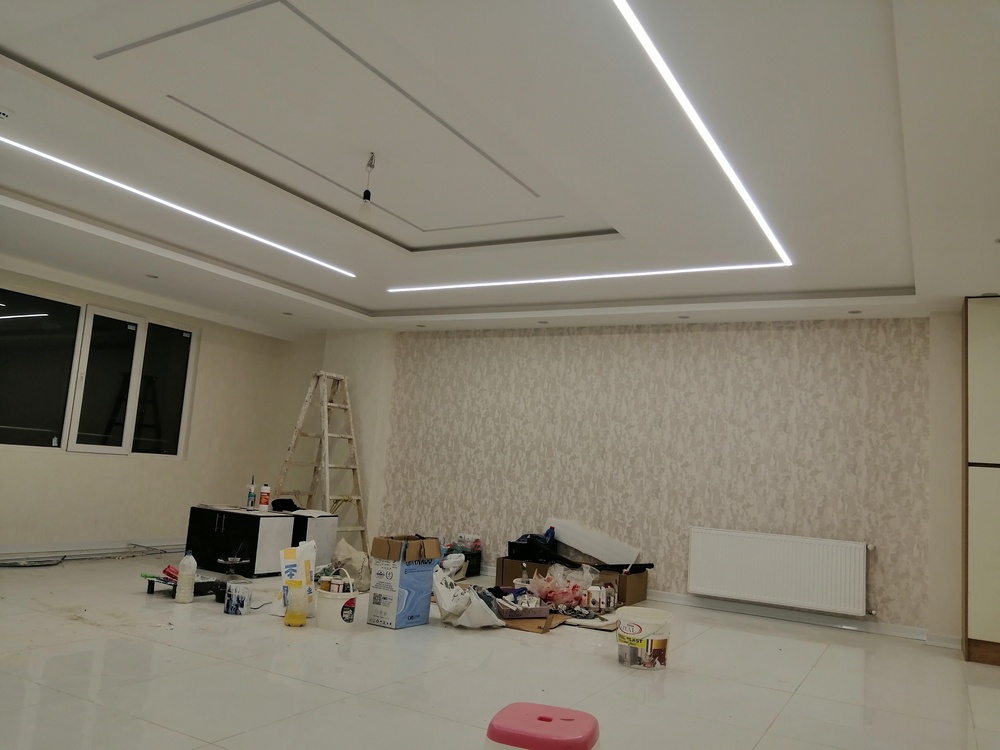 گچ کاری و نقاشی ساختمان حسینی