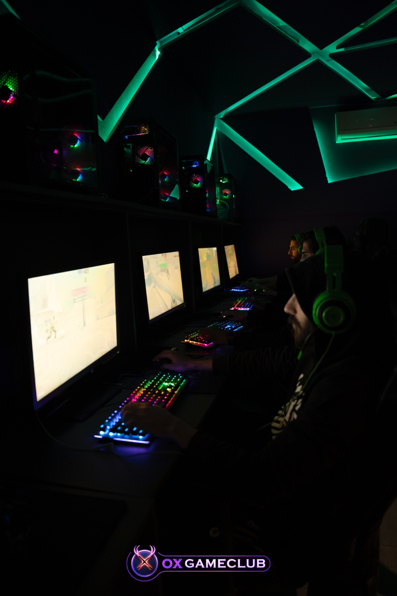 گیم سنتر و مرکز بازیهای رایانه ای oxgame